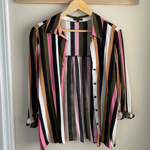 Blouse - Picture 2 of 3